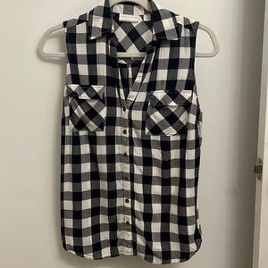 New York and company gingham plaid top